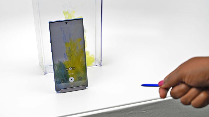 The new Air Actions make you feel a bit silly when you wave around the S-Pen to switch camera modes. But hopefully, developers can find more uses for Air Actions in the future.